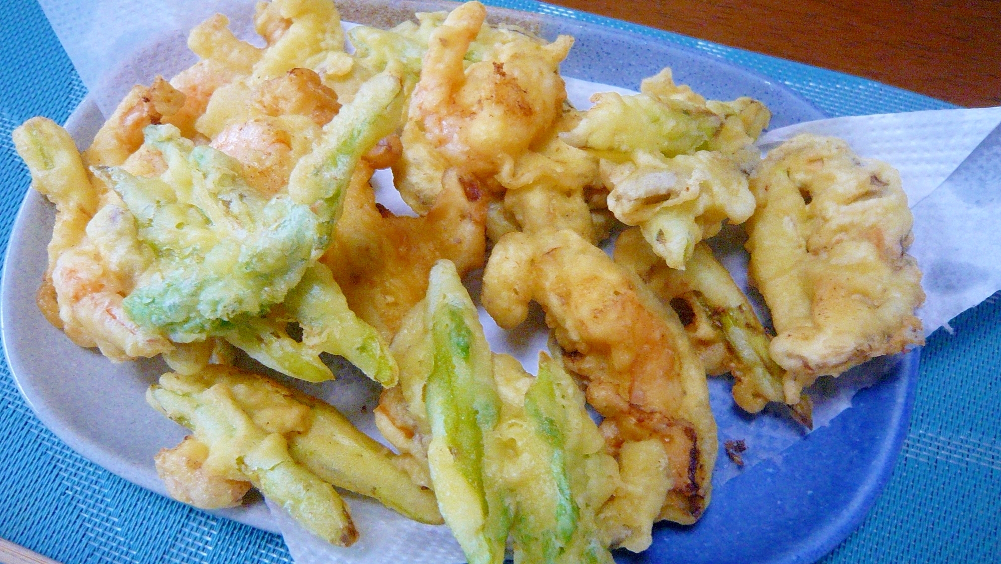♥　アスパラ＆むきえび＆どんこ椎茸のかき揚げ　♥