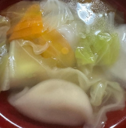 豆苗と餃子のスープ