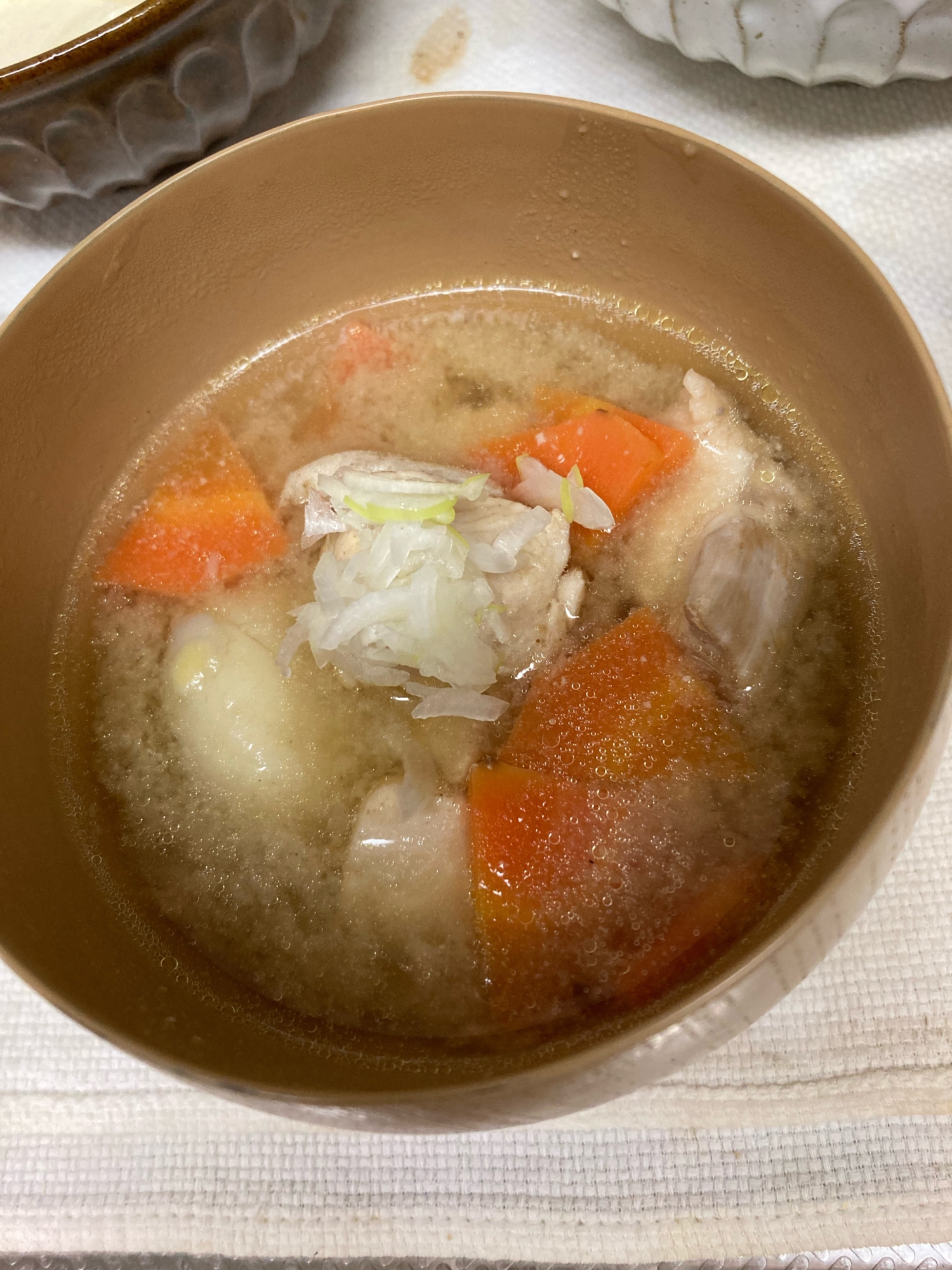 里芋と鶏肉のお味噌汁