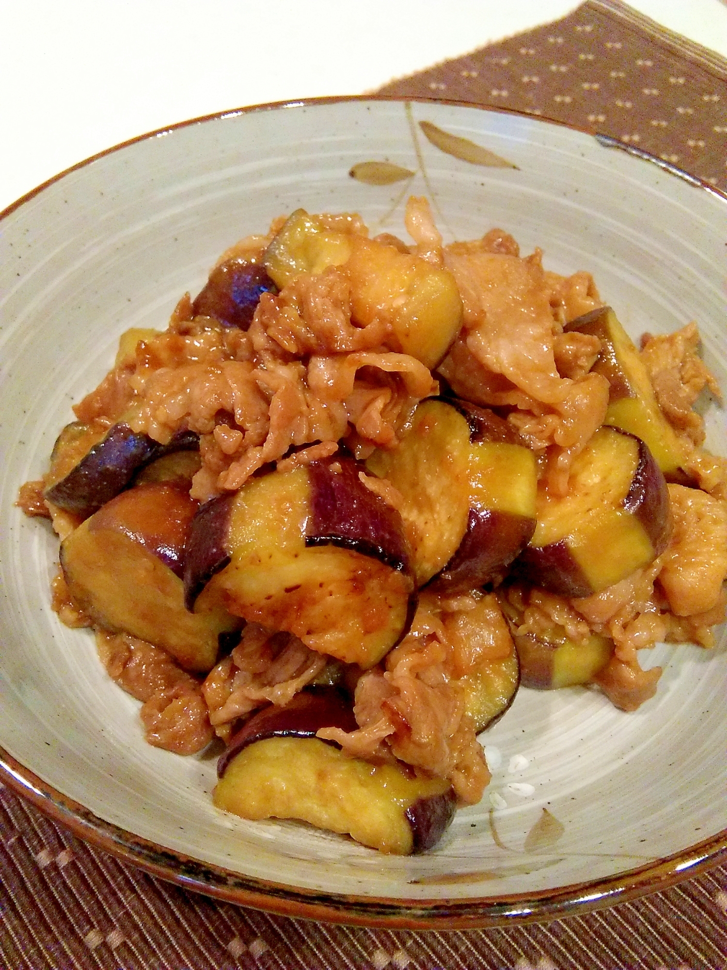 茄子と豚肉の醤油こうじ炒め♪