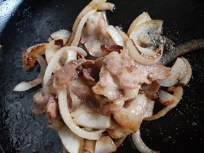 おはようございます。お弁当に。収穫した新玉ねぎと豚肉！生姜焼きは冷めても美味しく嬉しいです。レシピ有難うございました。