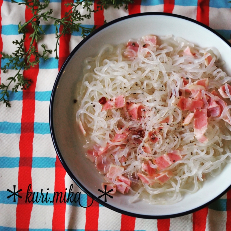 【簡単☆】こんにゃく麺のペペロンチーノ