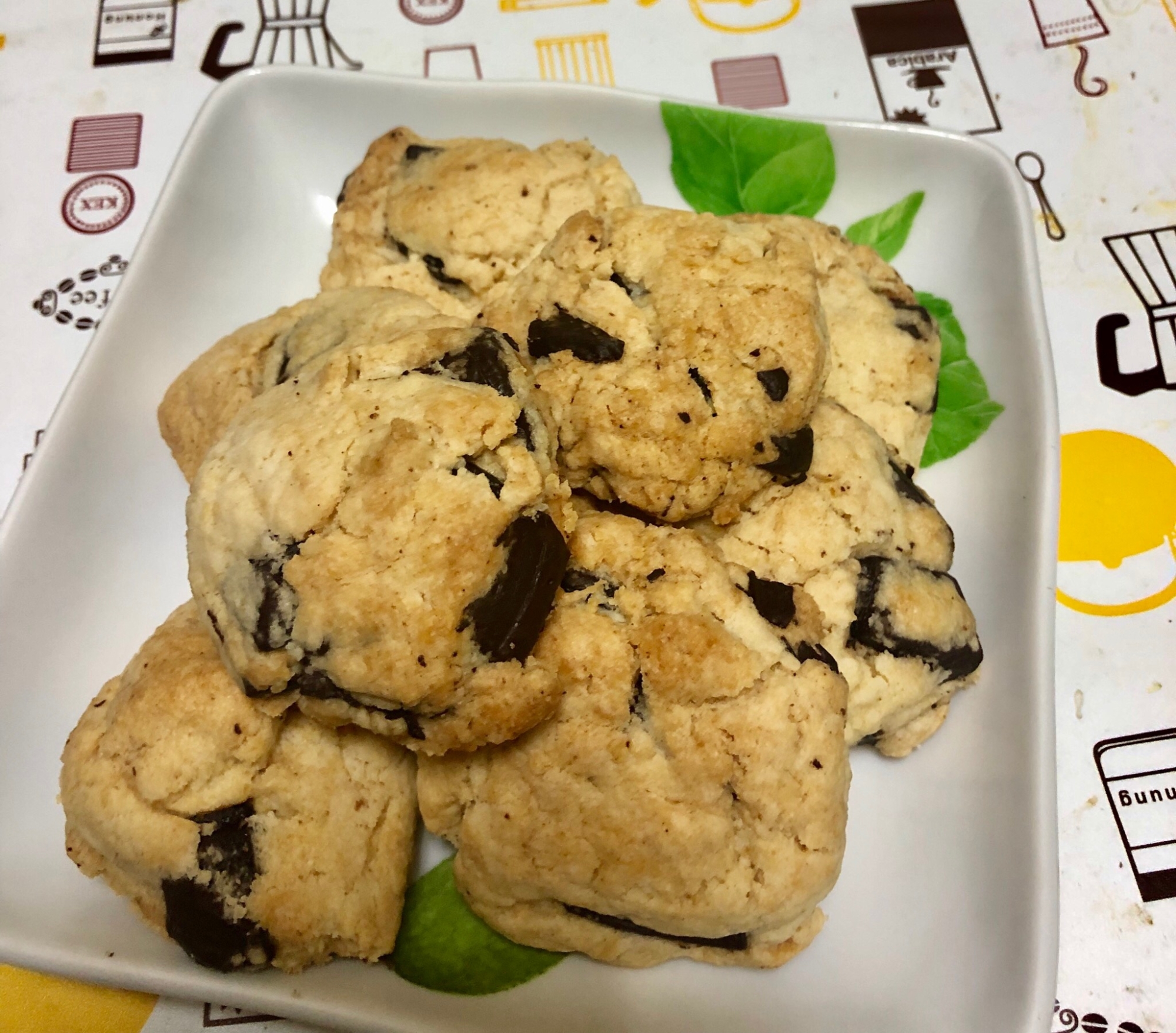 ホットケーキミックスで♪サクサクチョコスコーン