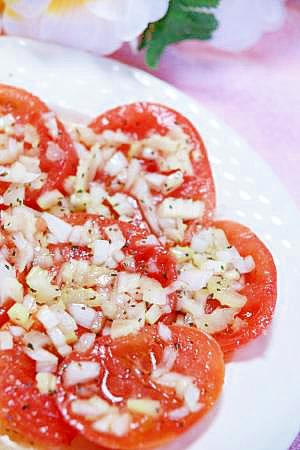 美味しい簡単 トマトと新玉ねぎ つけ込みサラダ レシピ 作り方 By ホヌ Honu 楽天レシピ