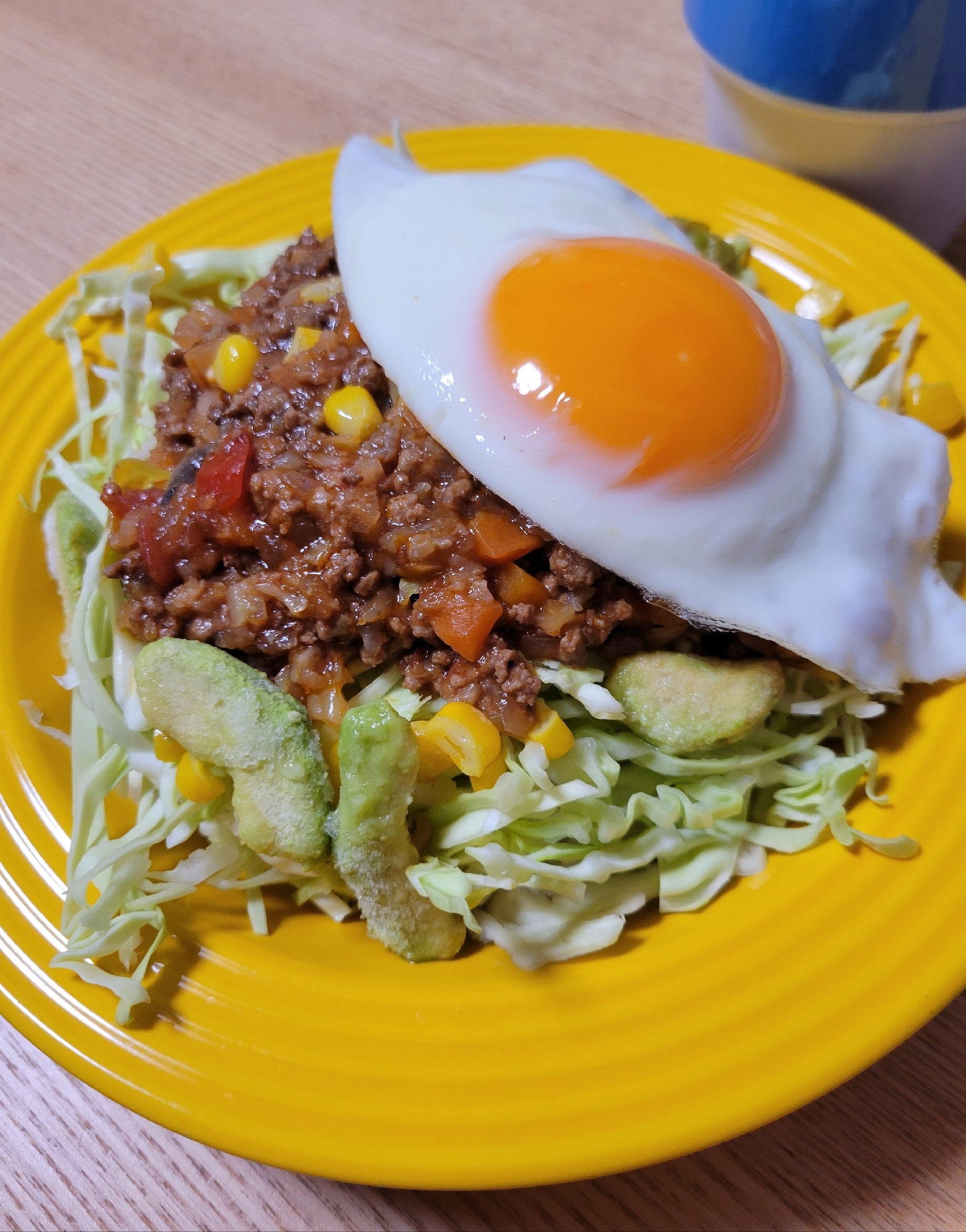 余ったミートソースでロコモコ風丼