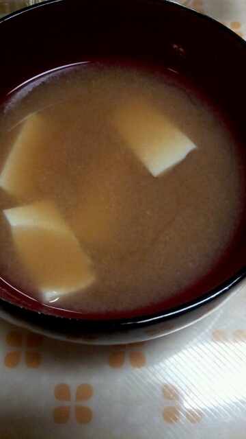 キャベツと豆腐のお味噌汁