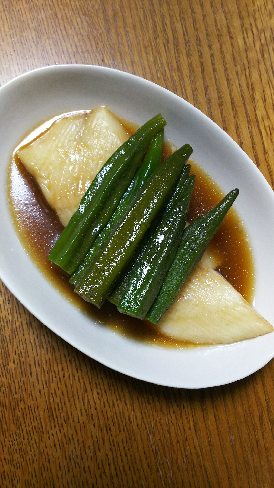 カレイとオクラの煮付