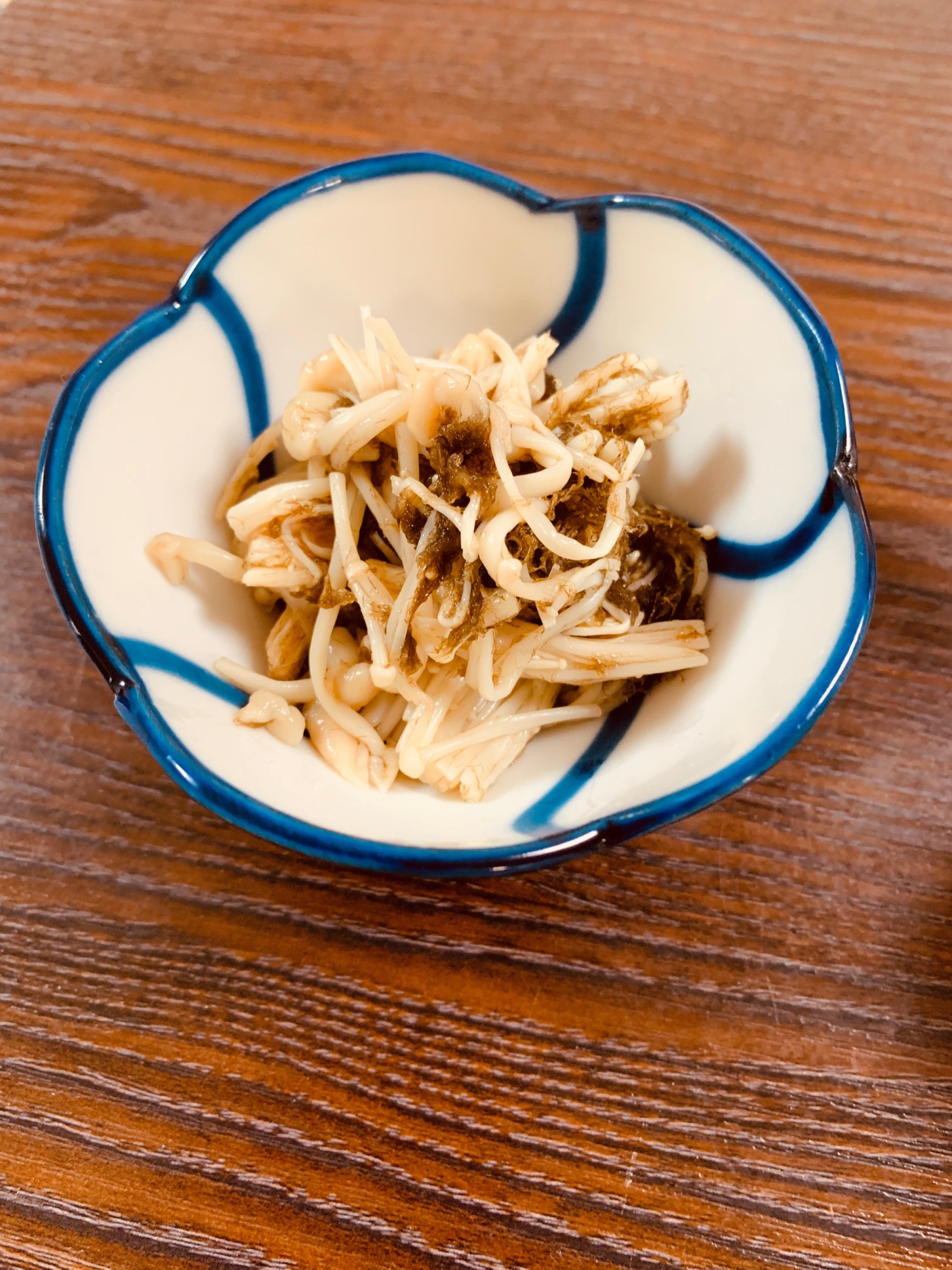 電子レンジで簡単エノキのとろろ昆布和え