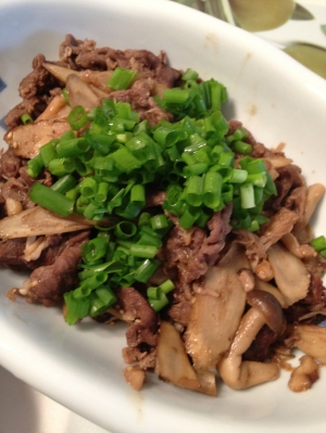 牛肉とごぼうの炒め物