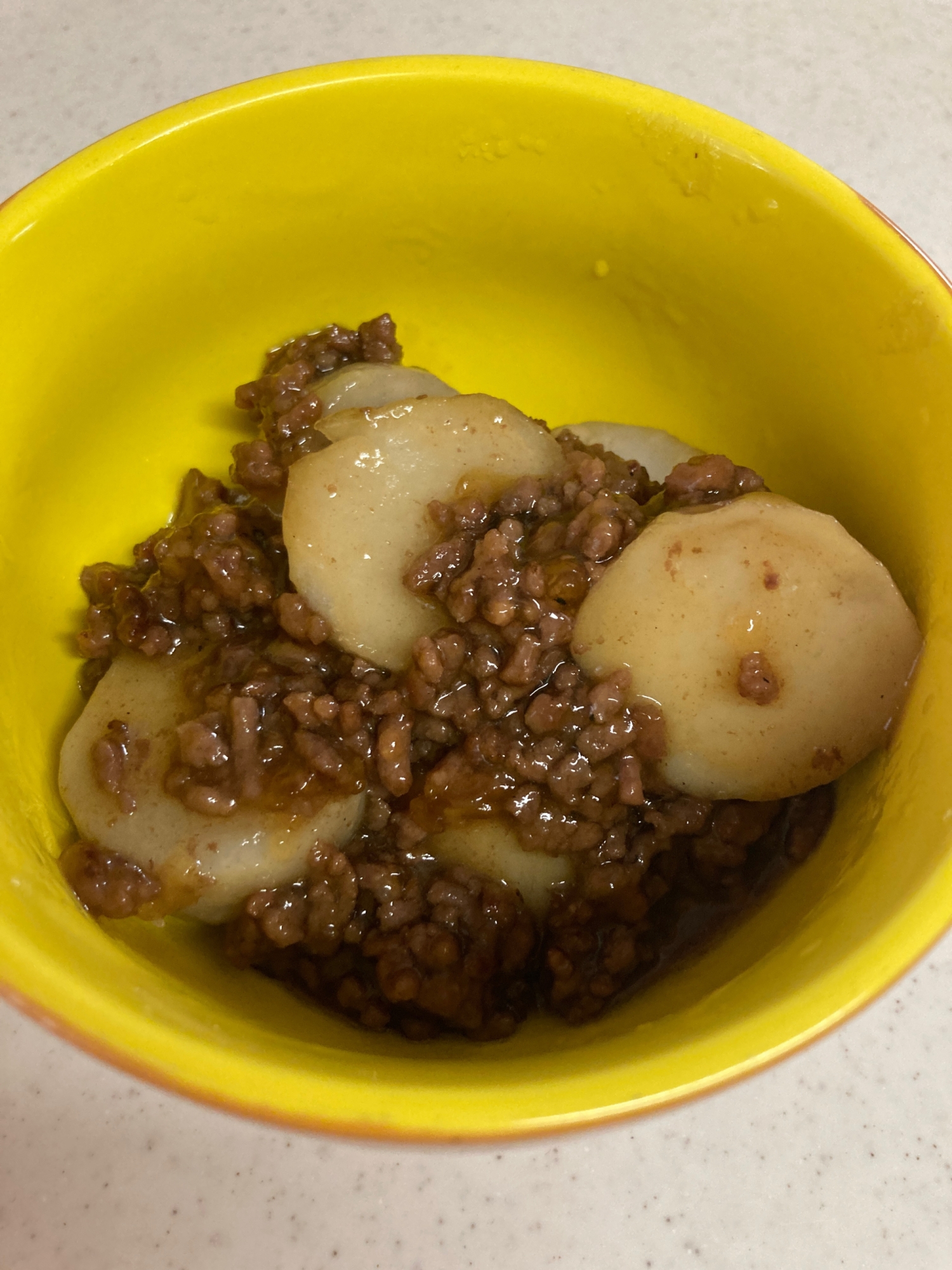 5歳児が作った、上庄里芋とひき肉のそぼろ煮！