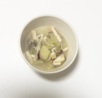 野菜たっぷり豚汁