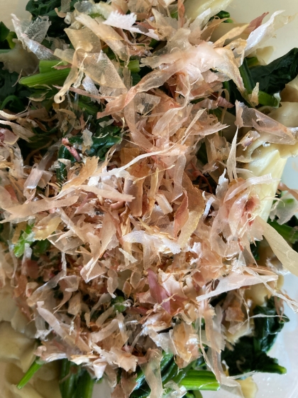 お弁当に♪ほうれん草と舞茸のバター醤油炒め