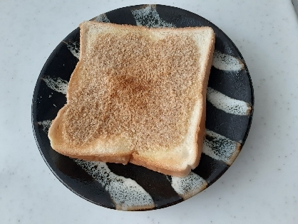 おはようございます。一度つくってみた時は焼きすぎで真っ黒になってしまいました。今度はちょうど良く焼けました。美味しかったです