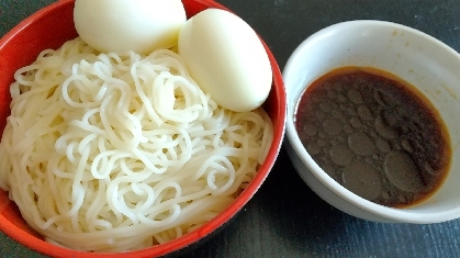 食べるラー油と大葉でそうめんつゆ