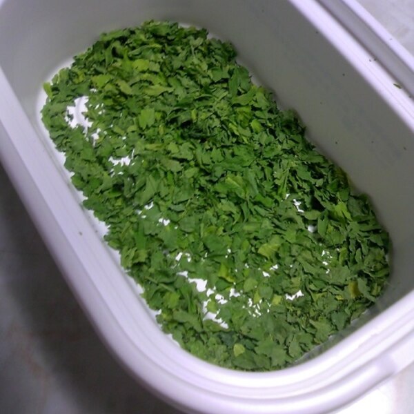 フレッシュハーブが変身 お手軽ドライハーブ レシピ 作り方 By Fuu Tann 楽天レシピ フレッシュハーブが変身 お手軽ドライハーブ レシピ 作り方 By Fuu Tann 楽天レシピ