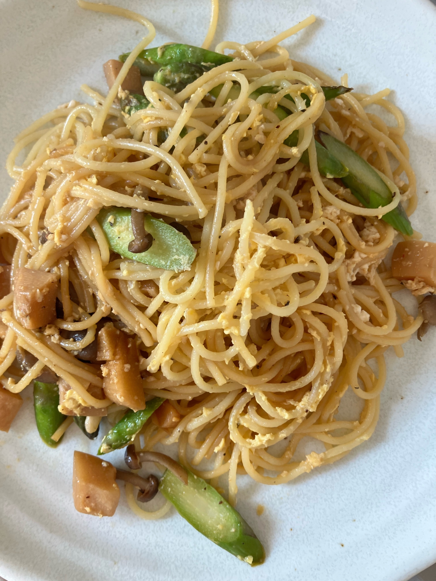 ピエトロガーリックオイルのアスパラパスタ