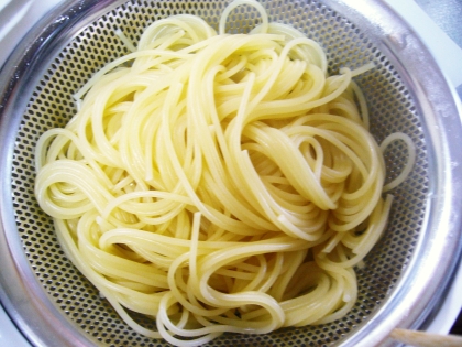 連投ですが、お許し下さいね。
パスタでやってみたのですが、ちゃんとアルデンテに茹で上がって、感激でした♪
☆ありがとうございました☆