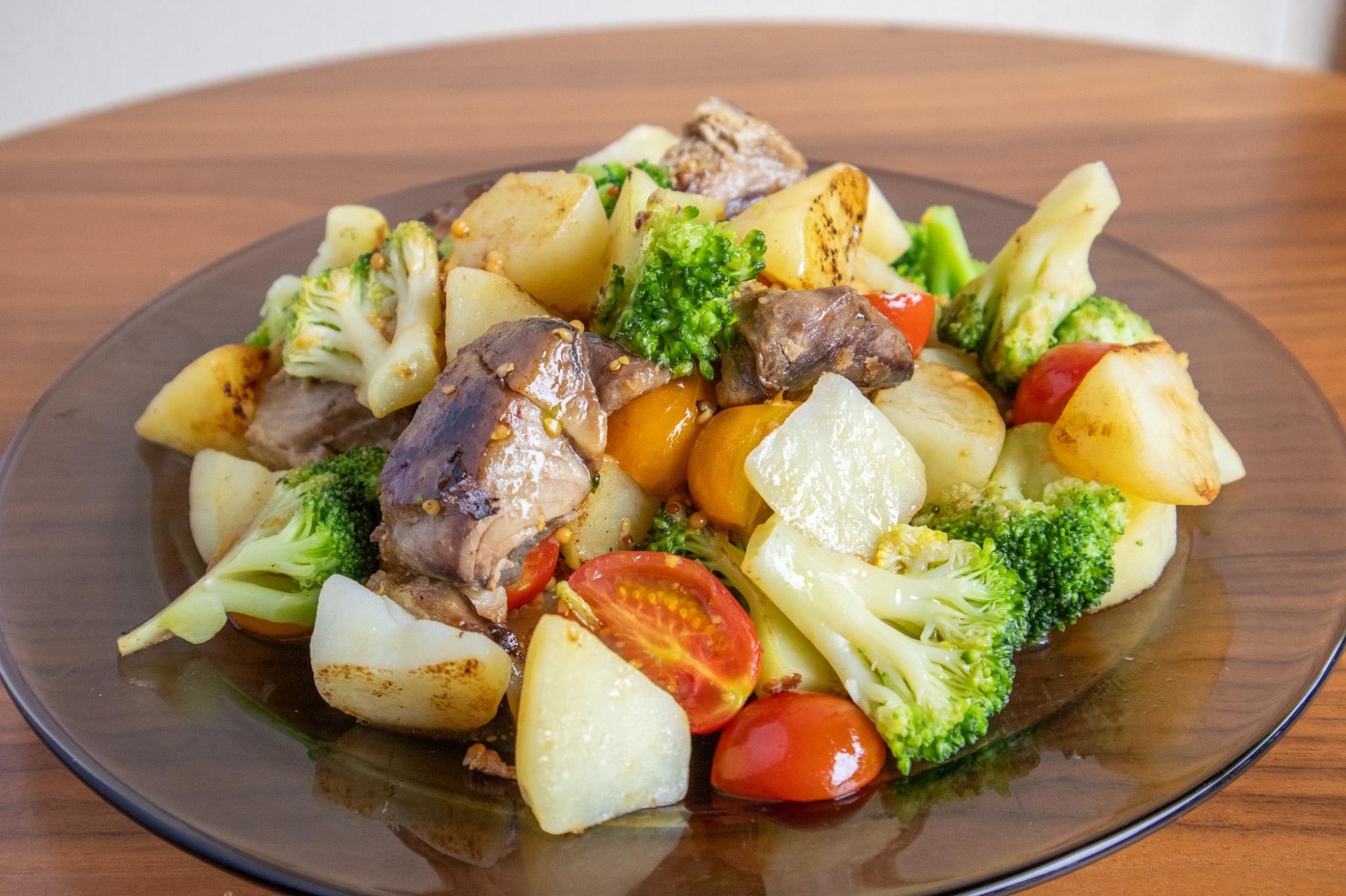 マグロのしっぽと野菜で栄養をとろう！ホットサラダ