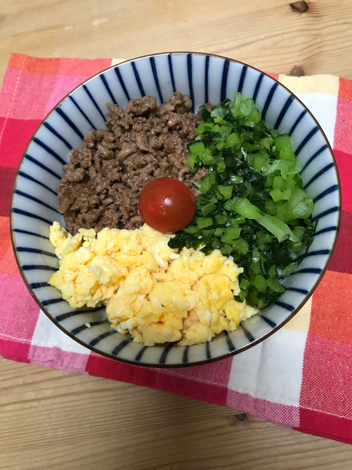 とっても簡単！三色丼