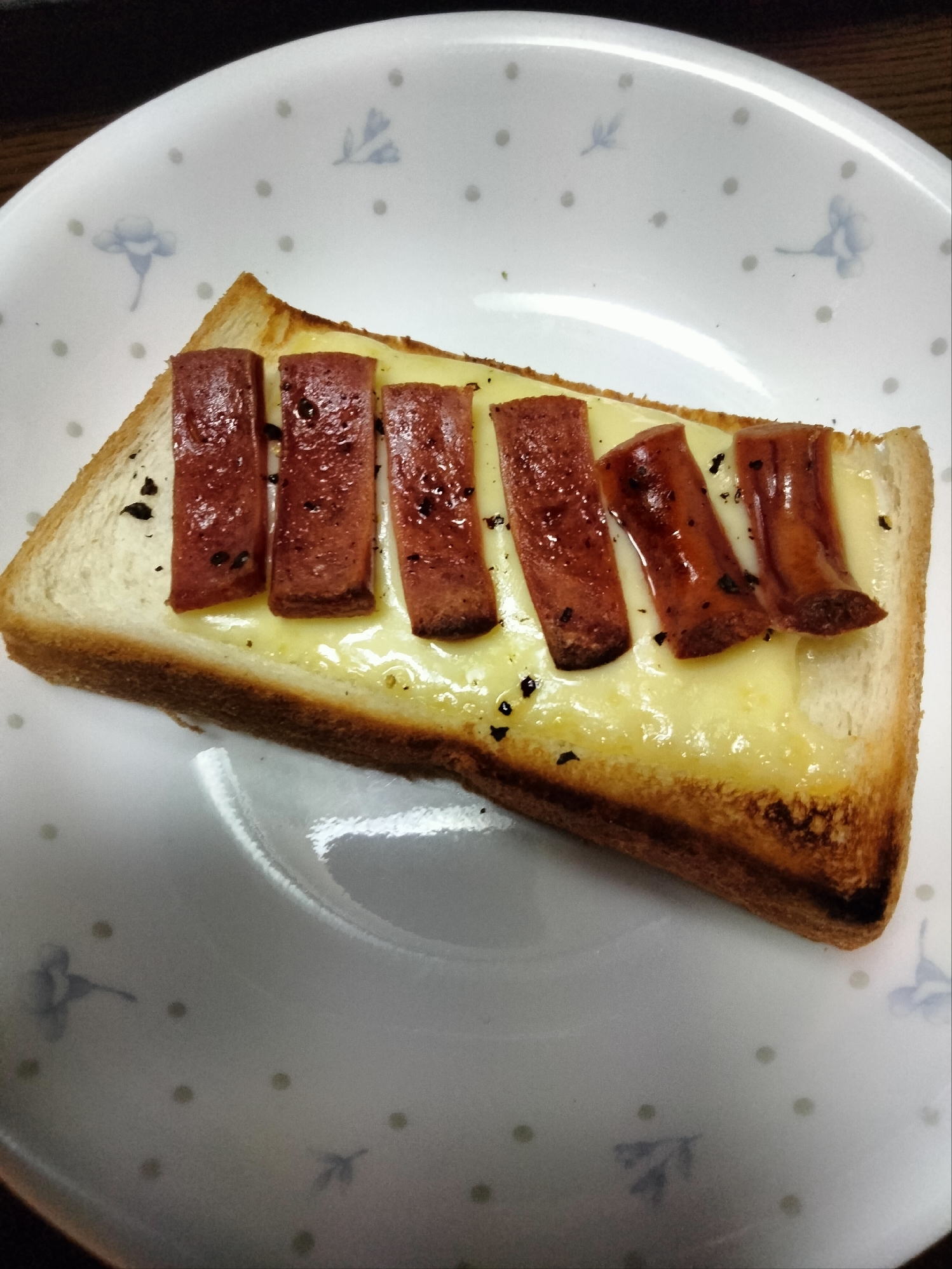 チーズトーストアレンジ おやつカルパスのせて