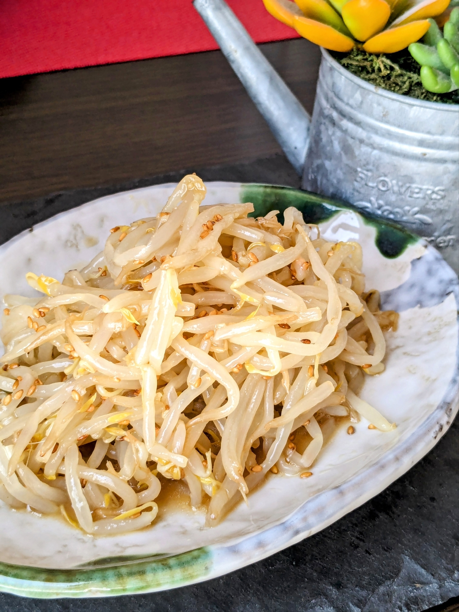 〜茹でもやしのにんにく醤油和え〜