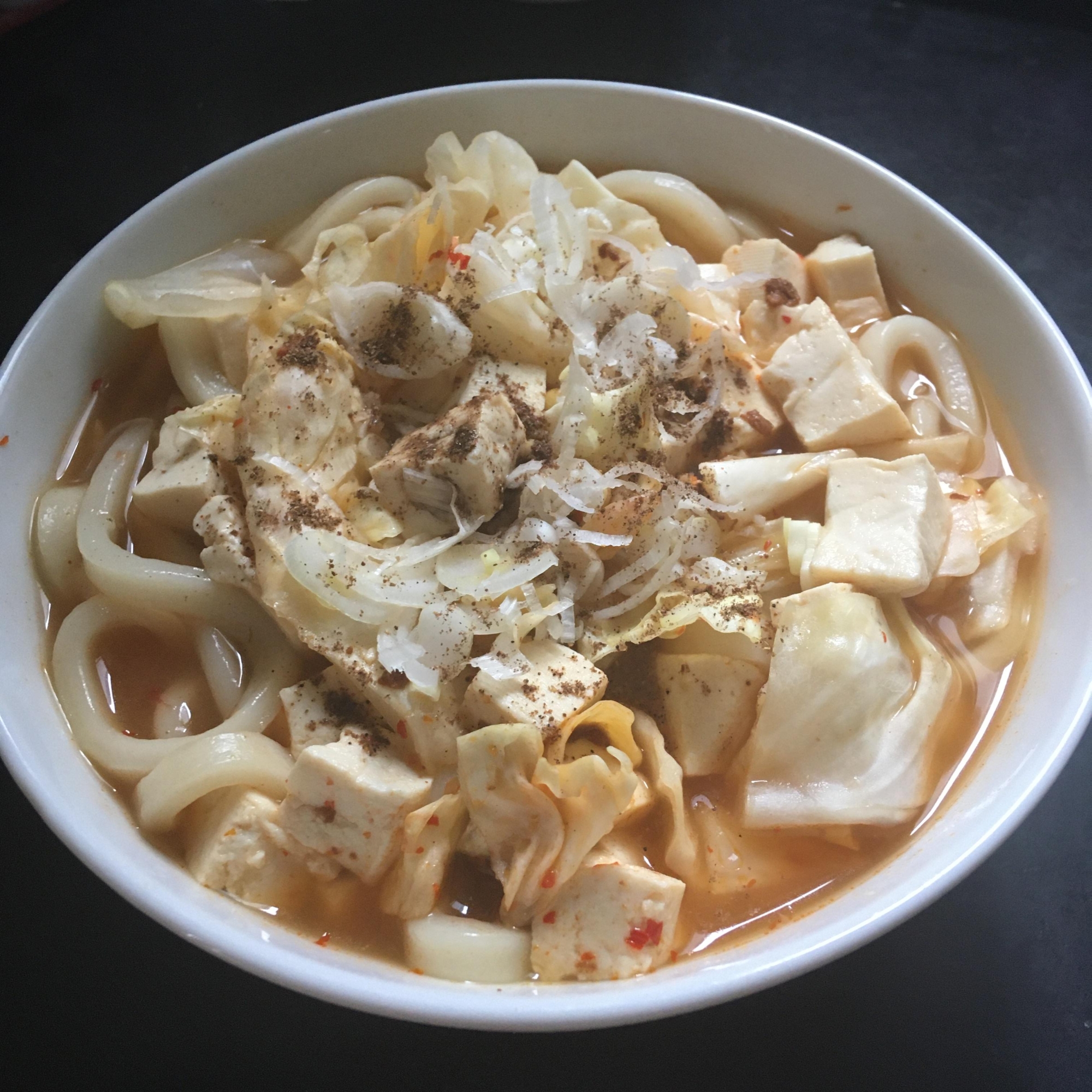 キャベツ、ねぎの麻婆豆腐うどん