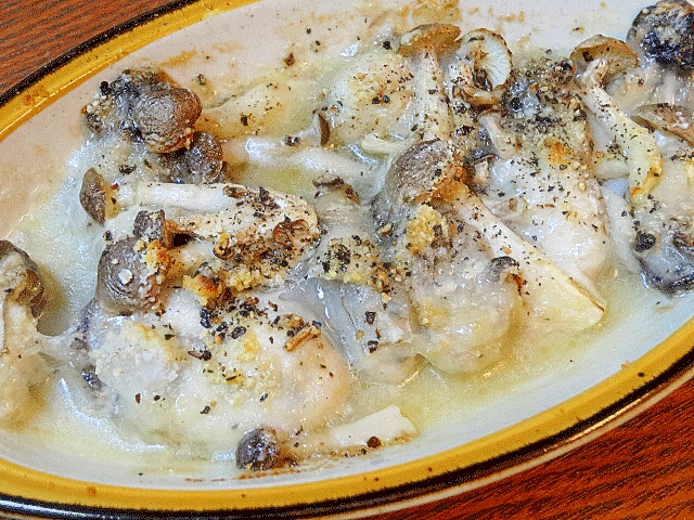 濃厚バター焼き☆　「牡蠣とシメジのグリル」