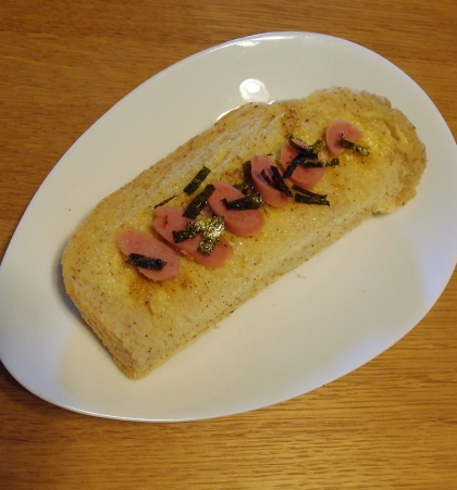 朝食に☆ウインナーのごまマヨトースト