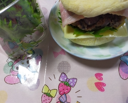 ハンバーガー｡:°ஐ♡*