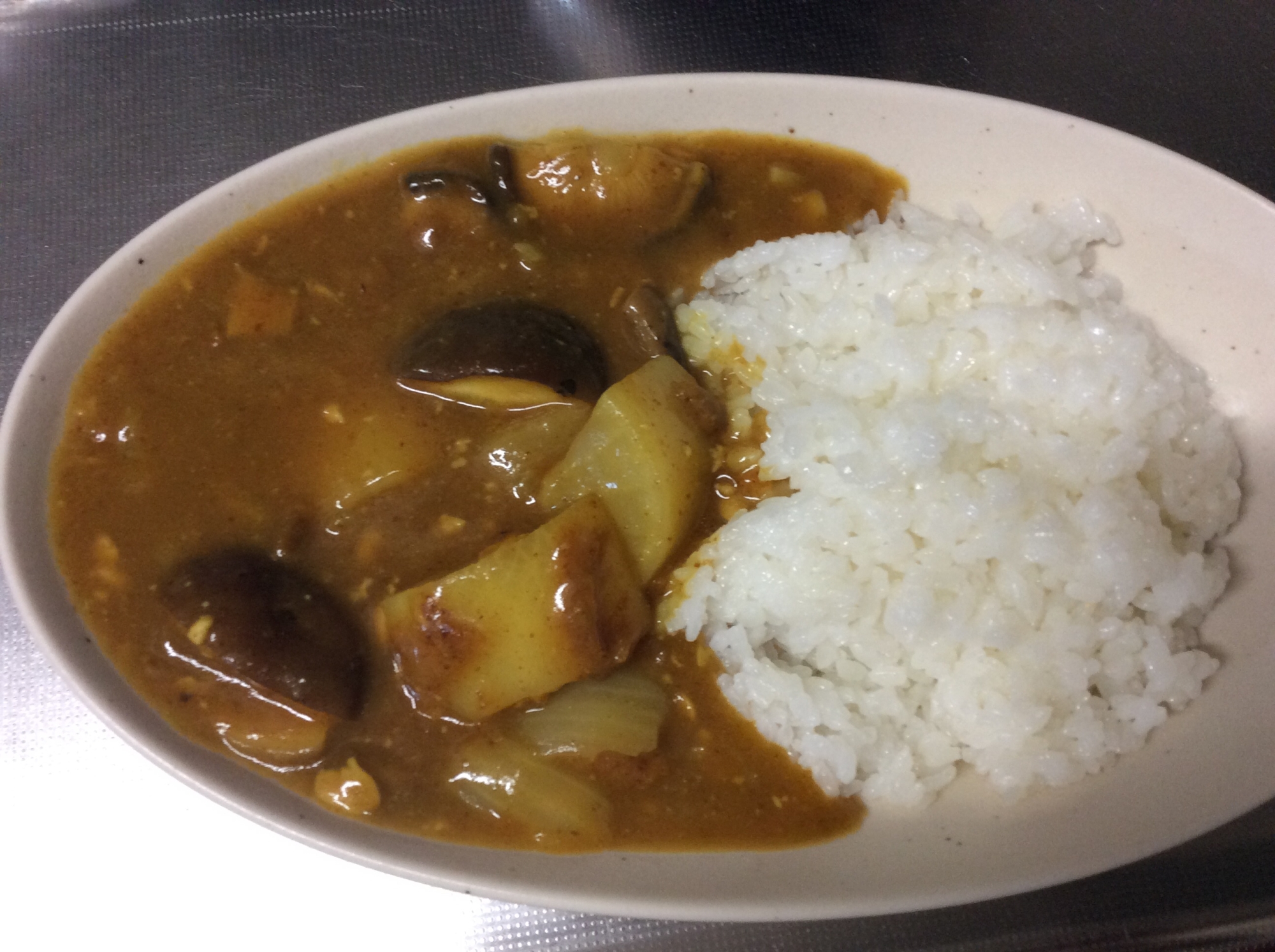 椎茸エキスたっぷり 大根・椎茸・玉ねぎの納豆カレー