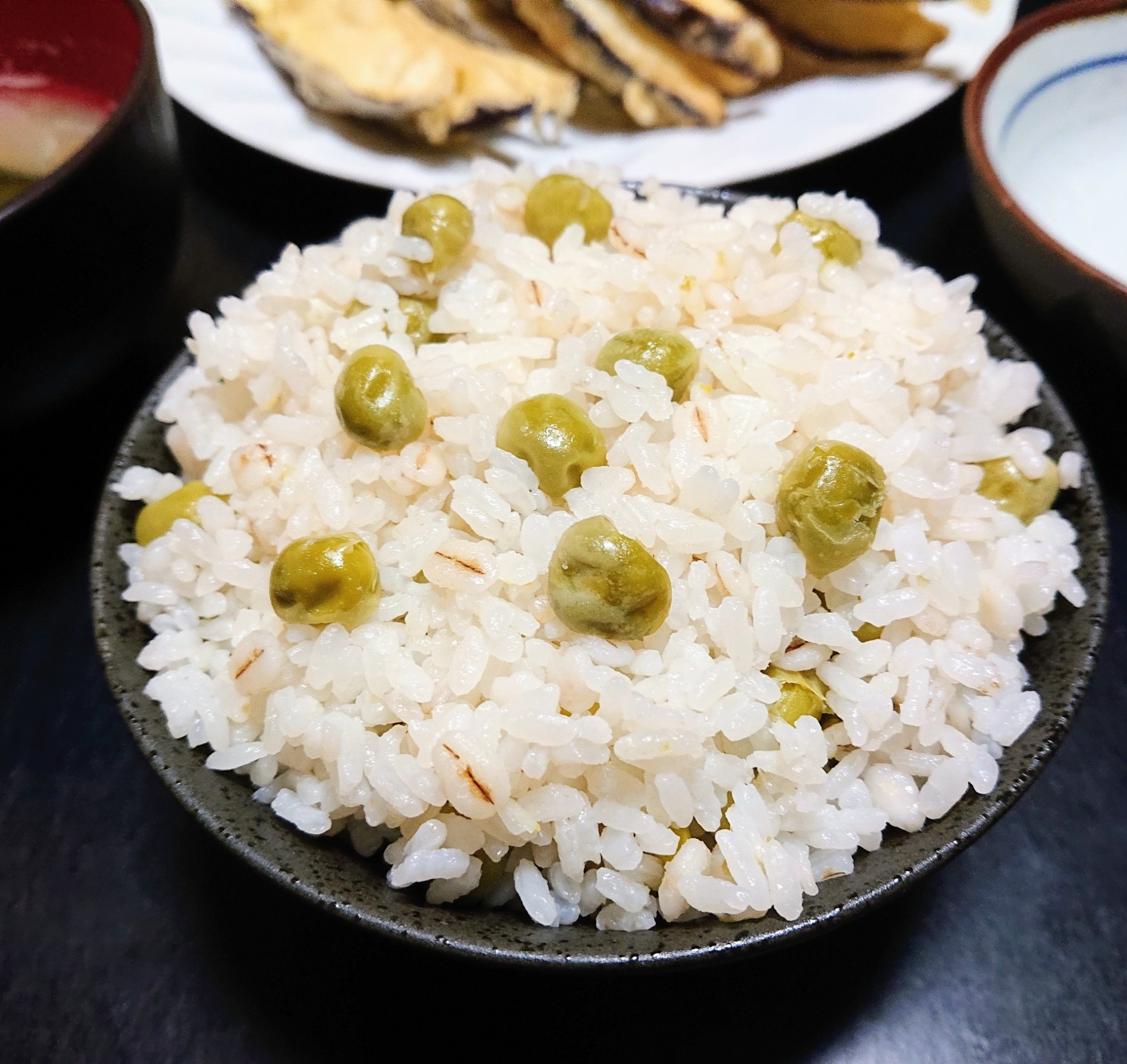 白だしで簡単☆豆麦ご飯
