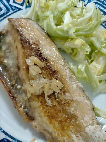 塩レモンをのせました♪いつも焼くだけだったので美味しかったです！レシピありがとうございます♪