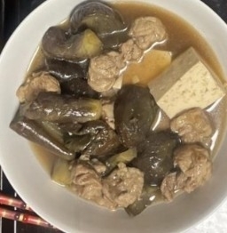 茄子と豆腐と豚肉の煮物