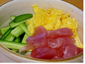 マグロの三色丼