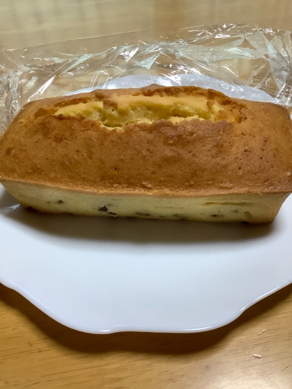 シンプル配合簡単に出来ました。
レーズン入れてみました。
とても美味しかったです。