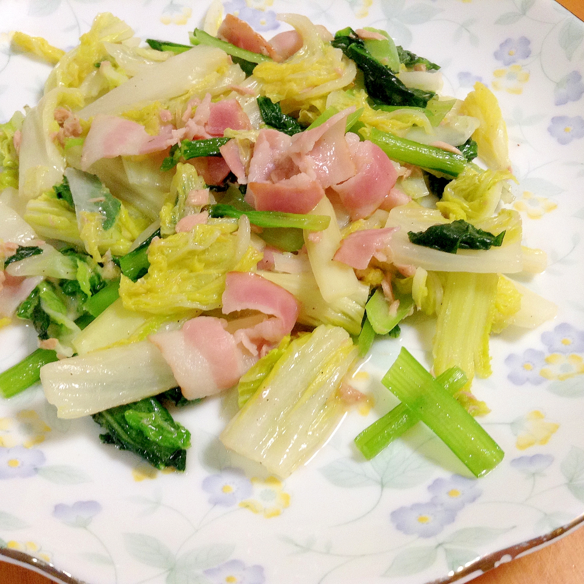 ベーコンと野菜の炒め物