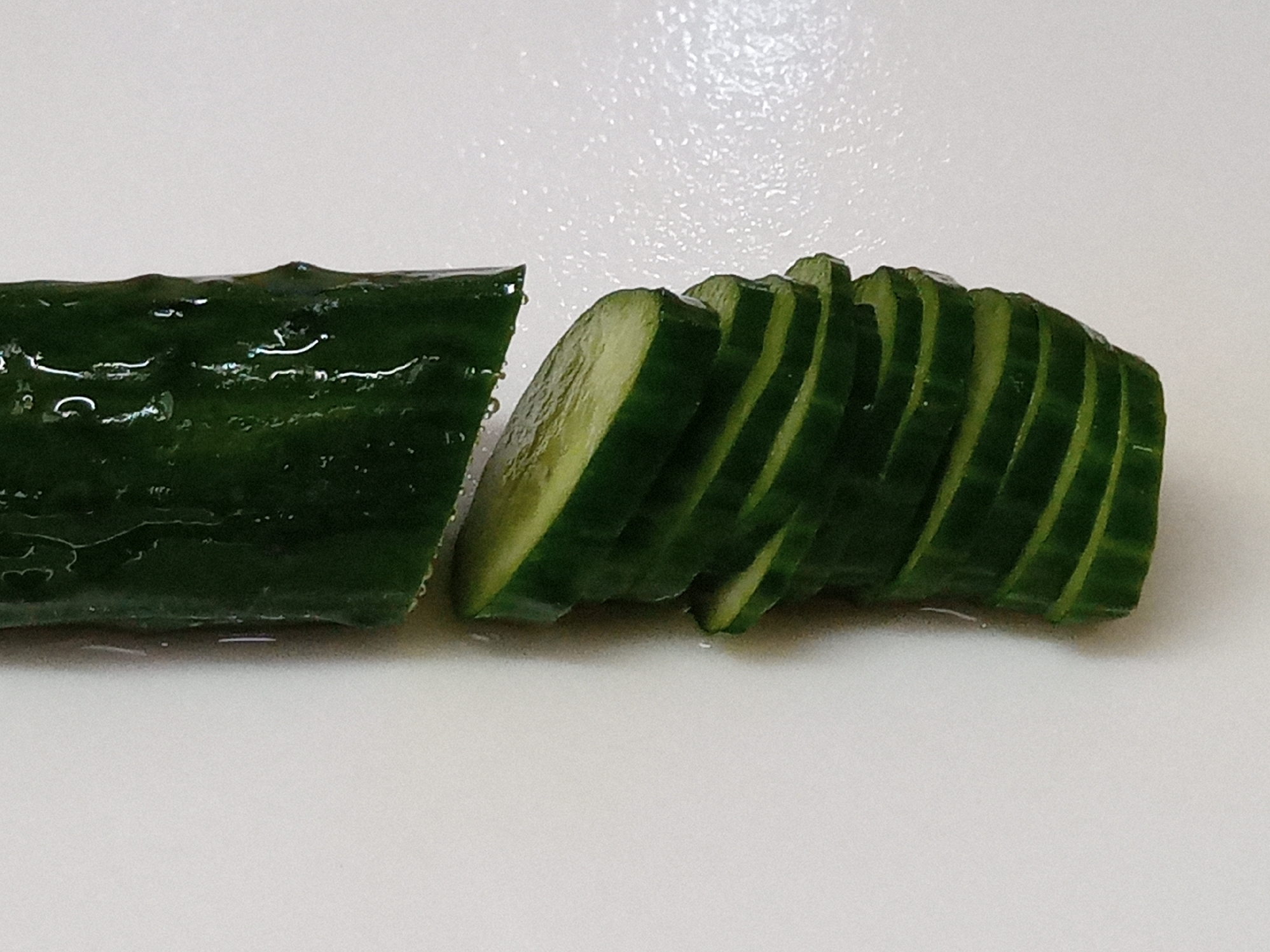 転がらない きゅうりの輪切り方法 レシピ 作り方 By 月のおと 楽天レシピ 転がらない きゅうりの輪切り方法 レシピ 作り方 By 月のおと 楽天レシピ