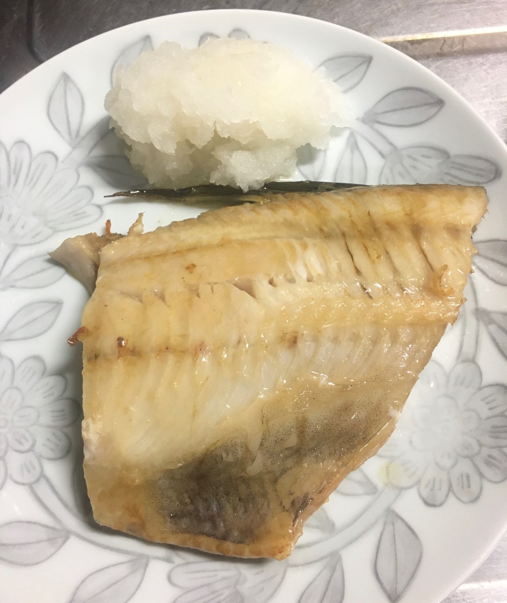 簡単 ほっけの塩焼き 魚焼きフライパン レシピ 作り方 By たけのこぽんこ 楽天レシピ