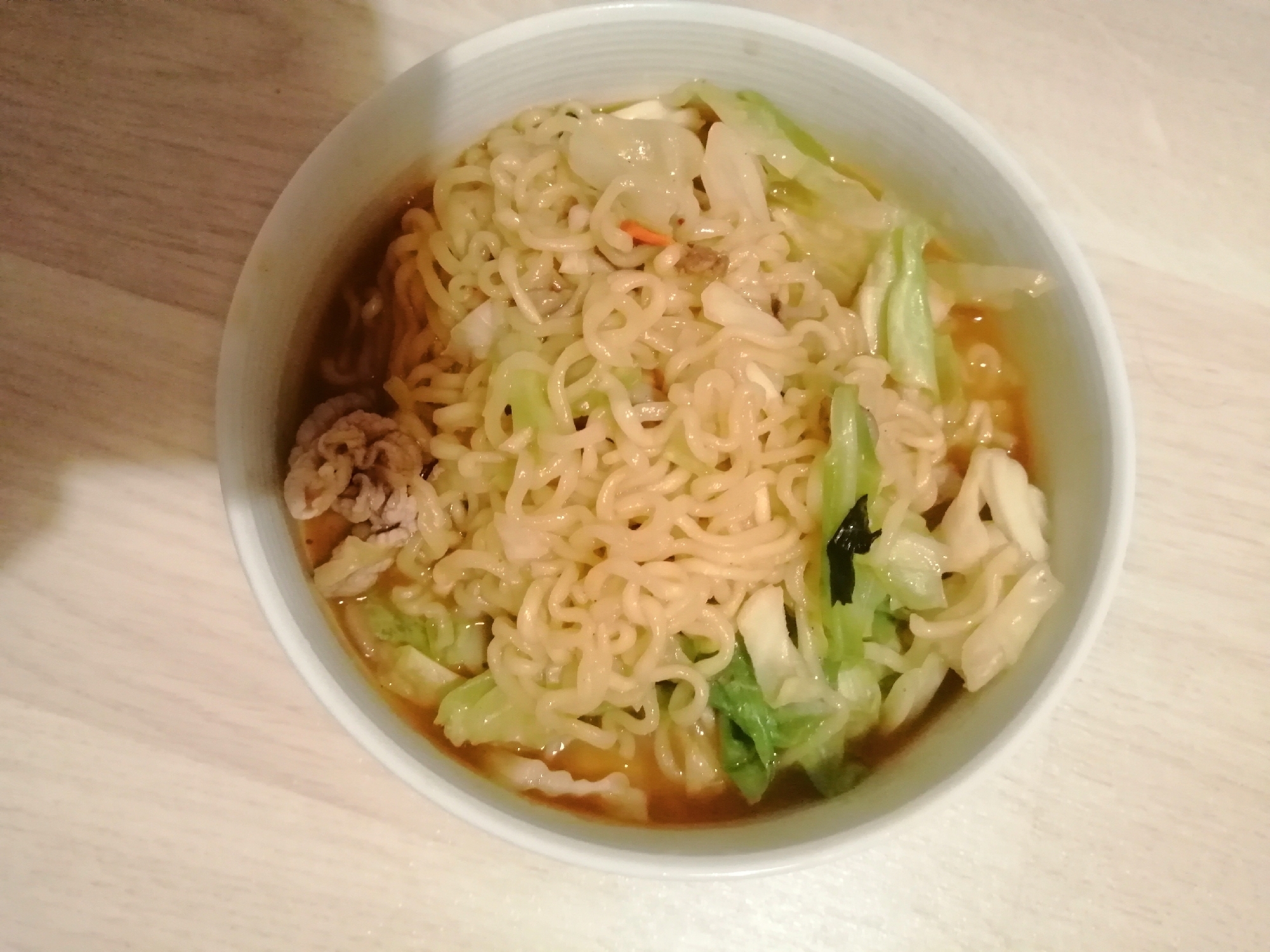 豚肉キャベツ辛ラーメン
