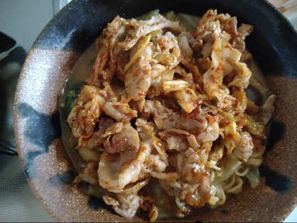 豚キムチラーメンに仕上げました!有難う御座いました～(⁠◕⁠ᴗ⁠◕⁠✿⁠)