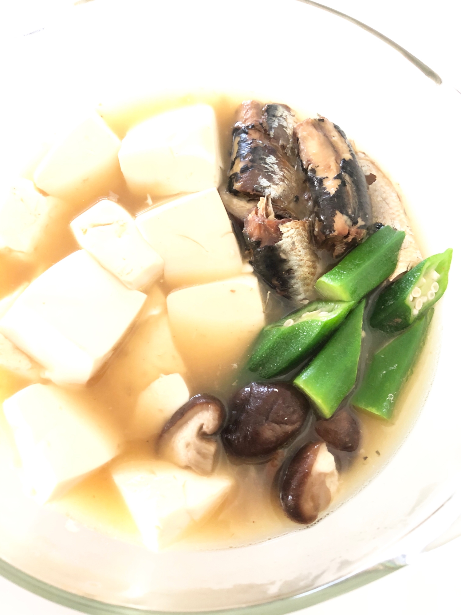 鰯の缶詰豆腐椎茸オクラの和風煮