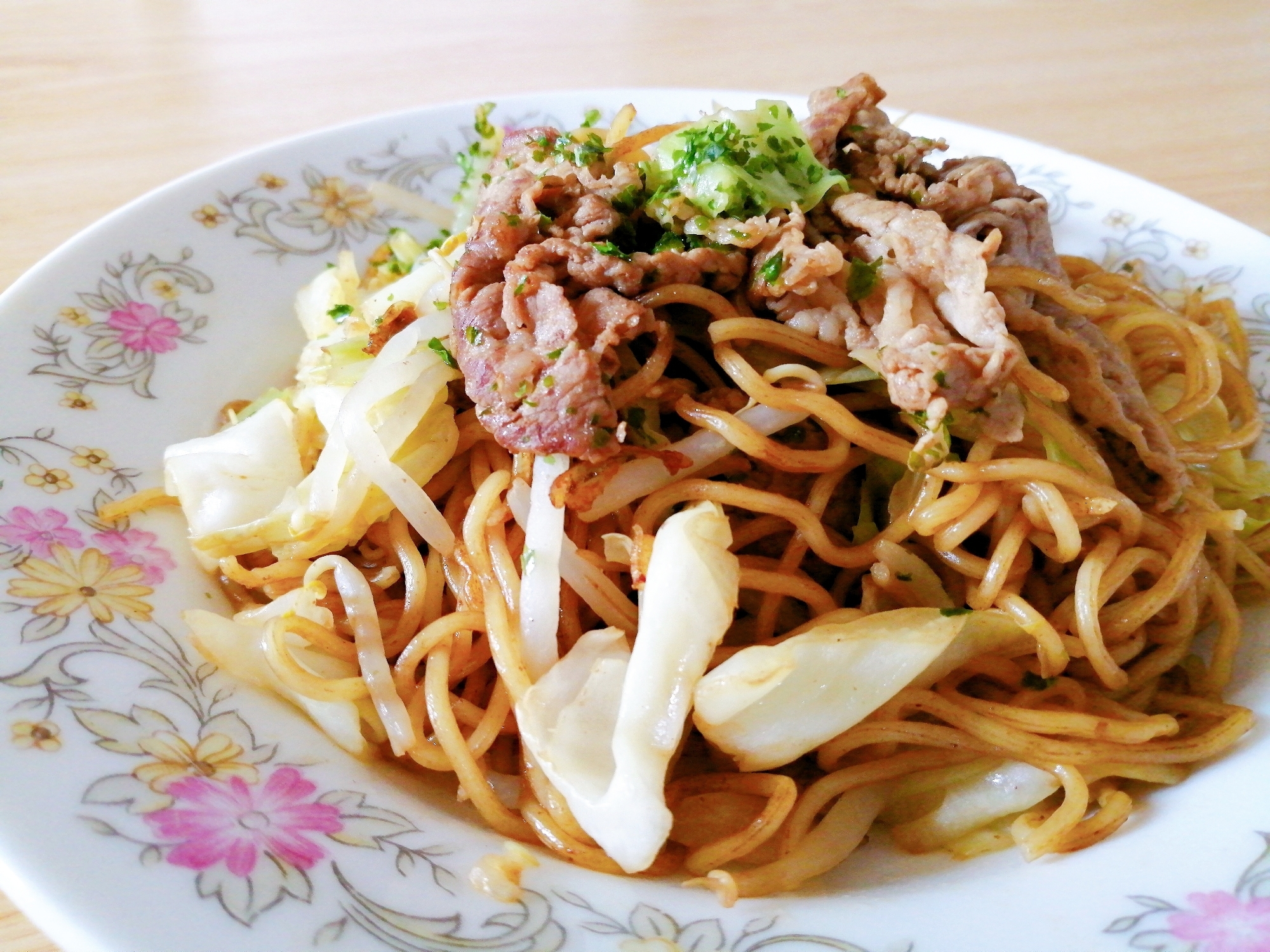 贅沢☆牛肉ともやしとキャベツの焼きそば