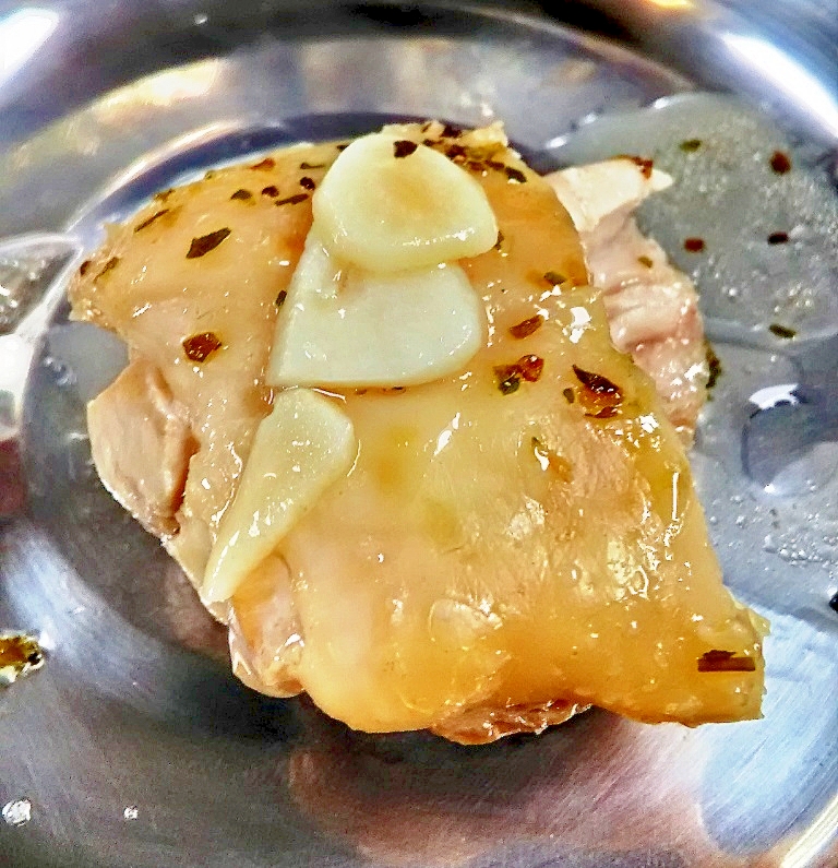 アウトドア飯　簡単！鶏モモハーブ塩のホイル焼き