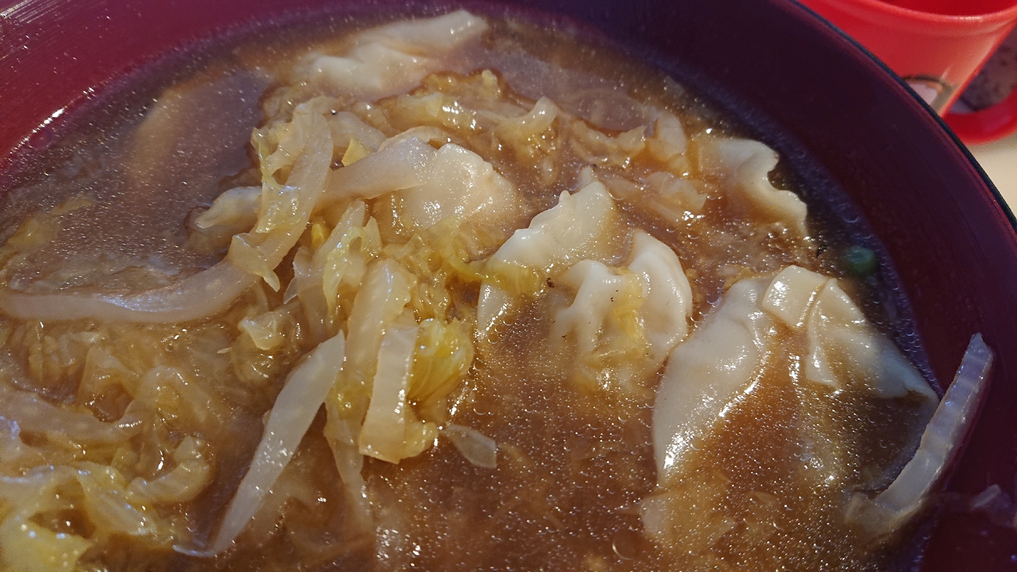 サンツァイ餃子の味噌スープ