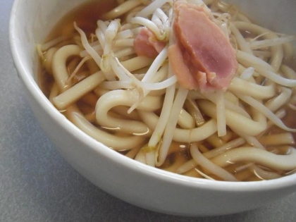 家にあるもので～豚ともやしのうどん（そば）♪