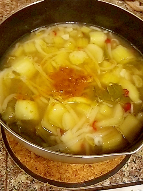三十雑穀！チンゲン菜とセロリのカレー味噌スープ