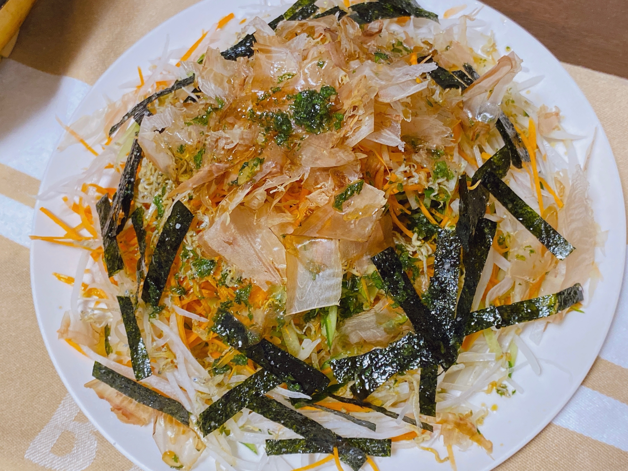 韓国海苔が美味い！大根サラダ♪