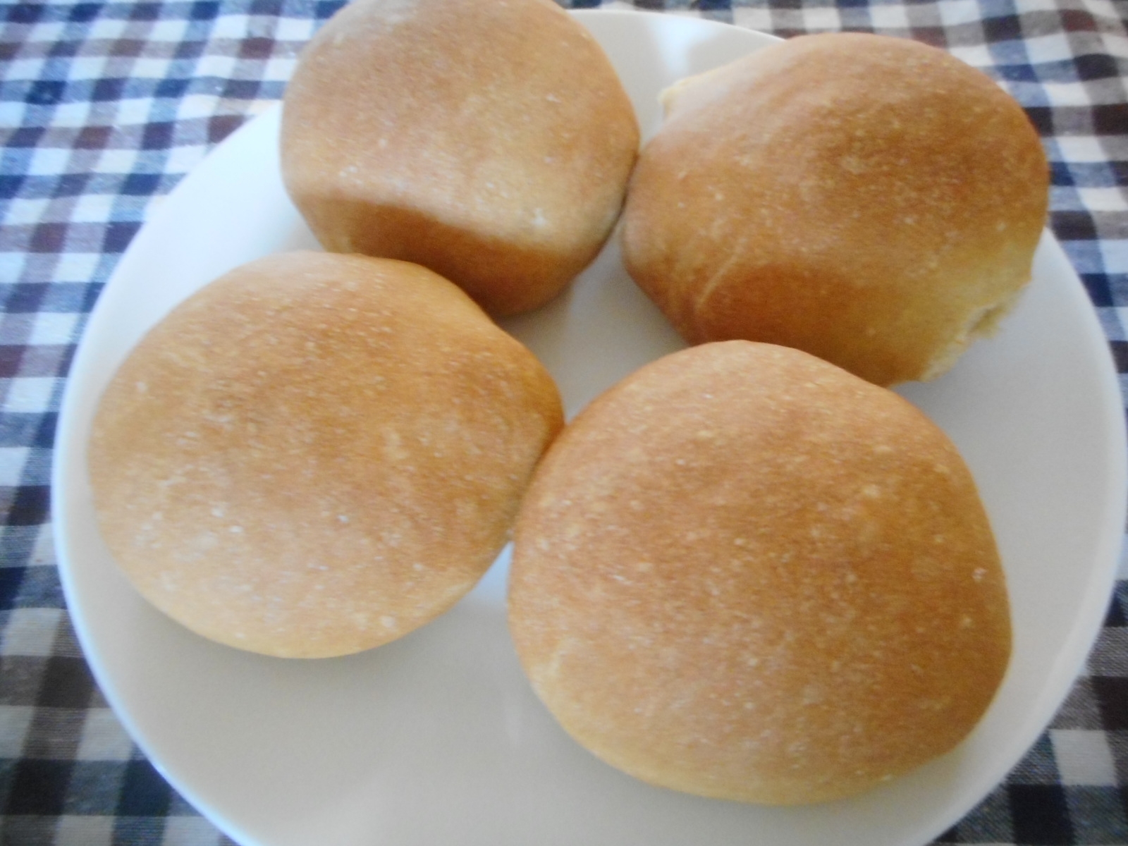ライ麦入り丸パン
