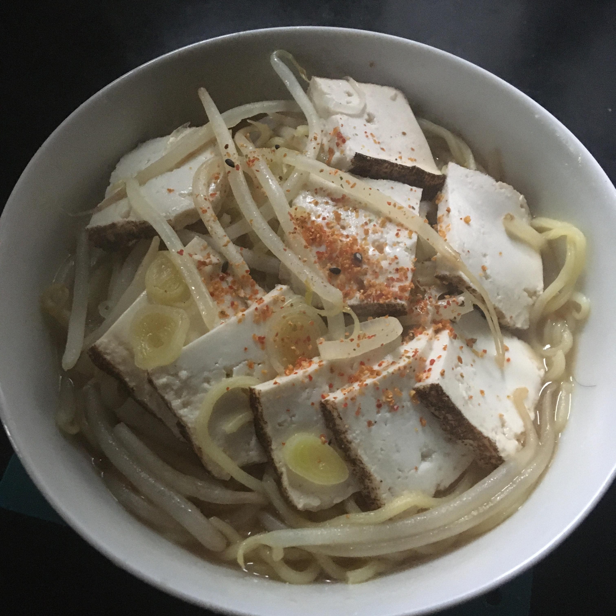 焼き豆腐、もやし、ねぎの汁そば