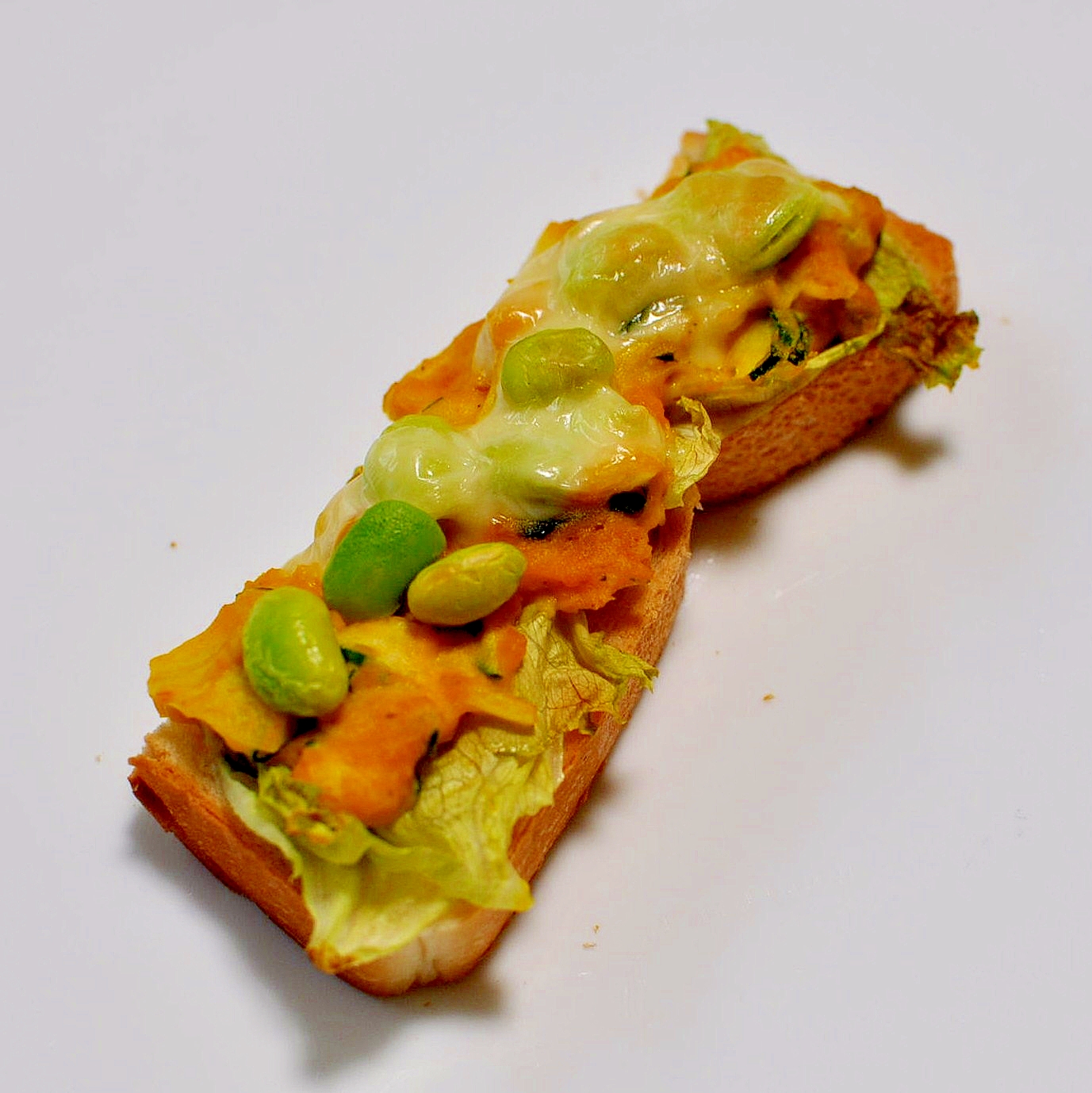 レタス＆かぼちゃサラダ＆枝豆deトースト